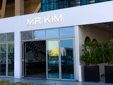 Mr Kim