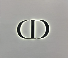 Christian Dior Paris (Kiosk)
